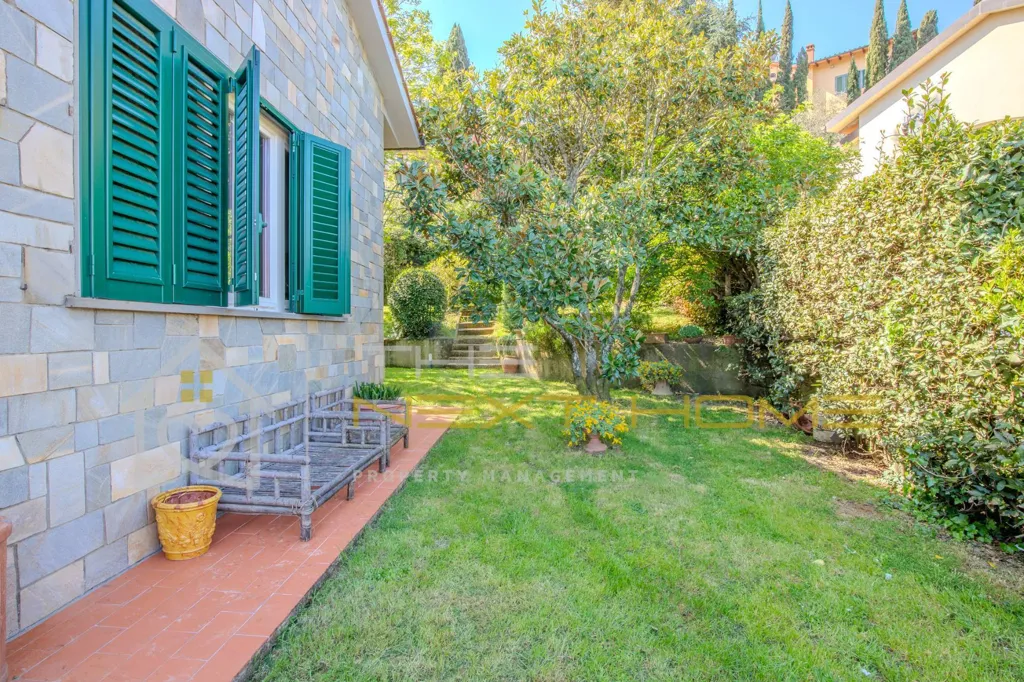 Garden - Panoramic Villa with Garden in Bagno a Ripoli