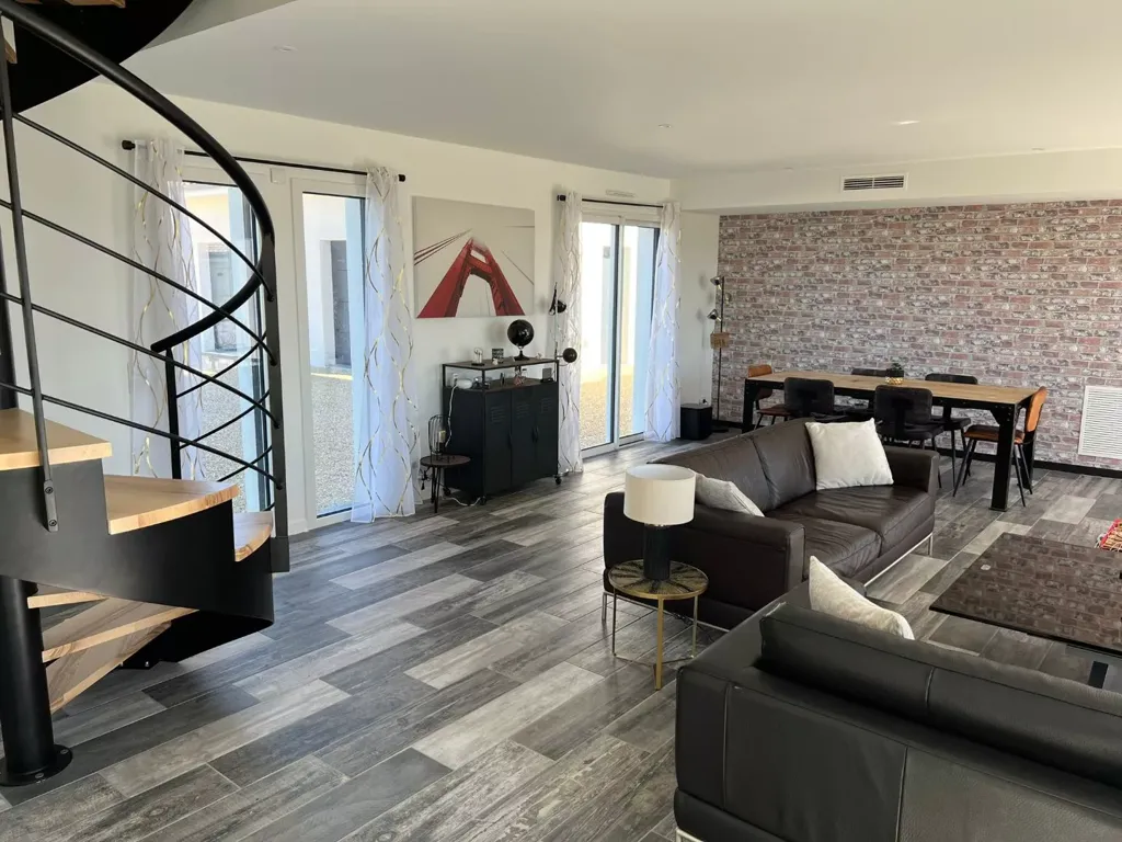 Séjour - Maison Contemporaine avec Prestations Haut de Gamme à Proximité des Commodités
