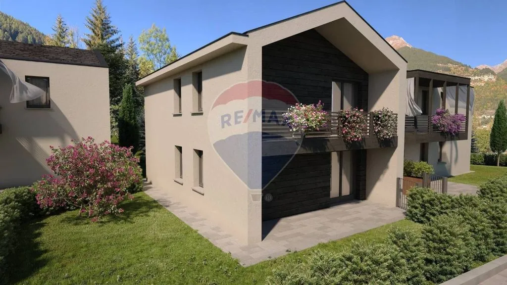 Välivaade - Luxury Flat with Private Garden in Temù