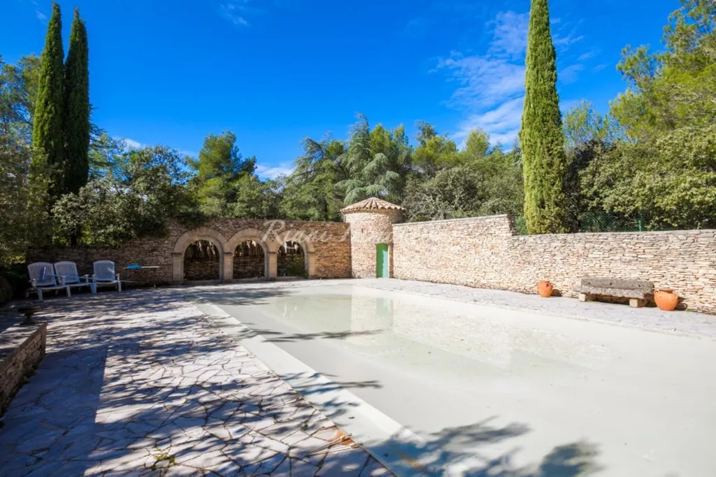 Bassein - House with Pool and Luberon View in Cabrières-d'Avignon