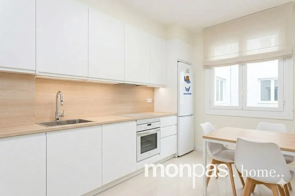 Cuisine - Luxury Apartment with Central Location in San Sebastián