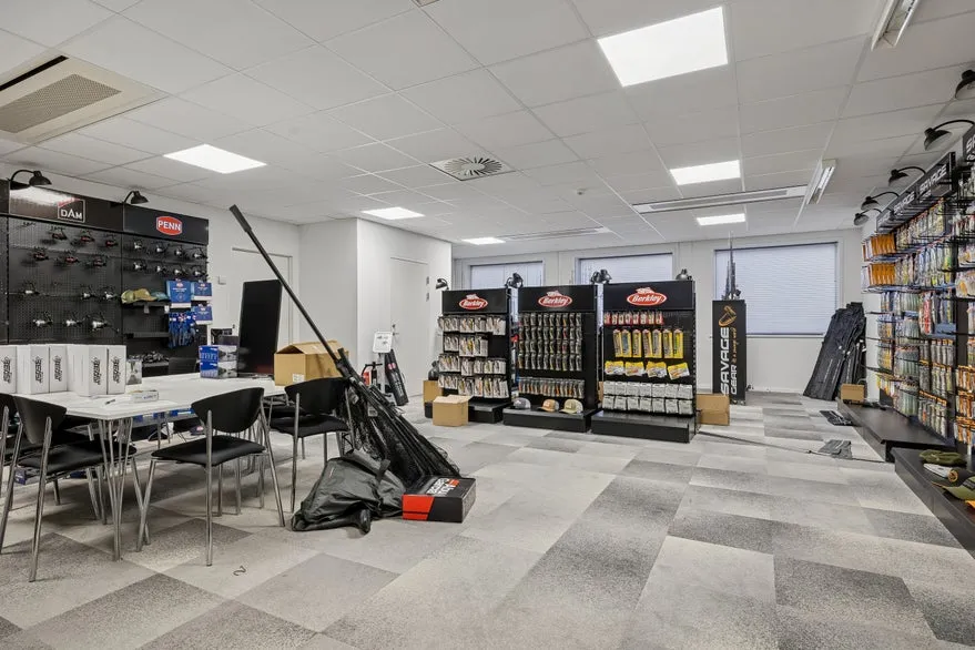 Pièces - Office Space with Elevator Access in Randers