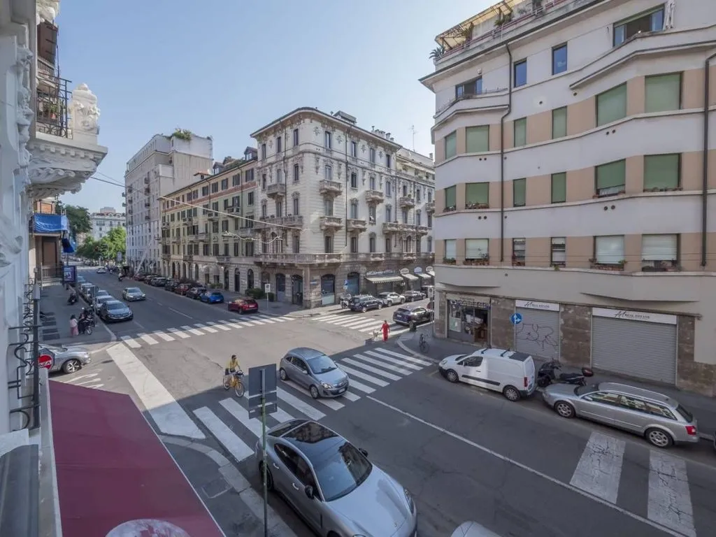 Välivaade - Luxury Apartment in Historic Building, Milan
