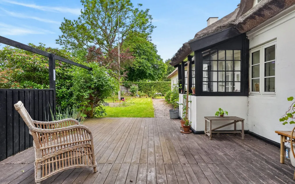 Terrasse - Victorian Villa with Garden in Dronningmølle