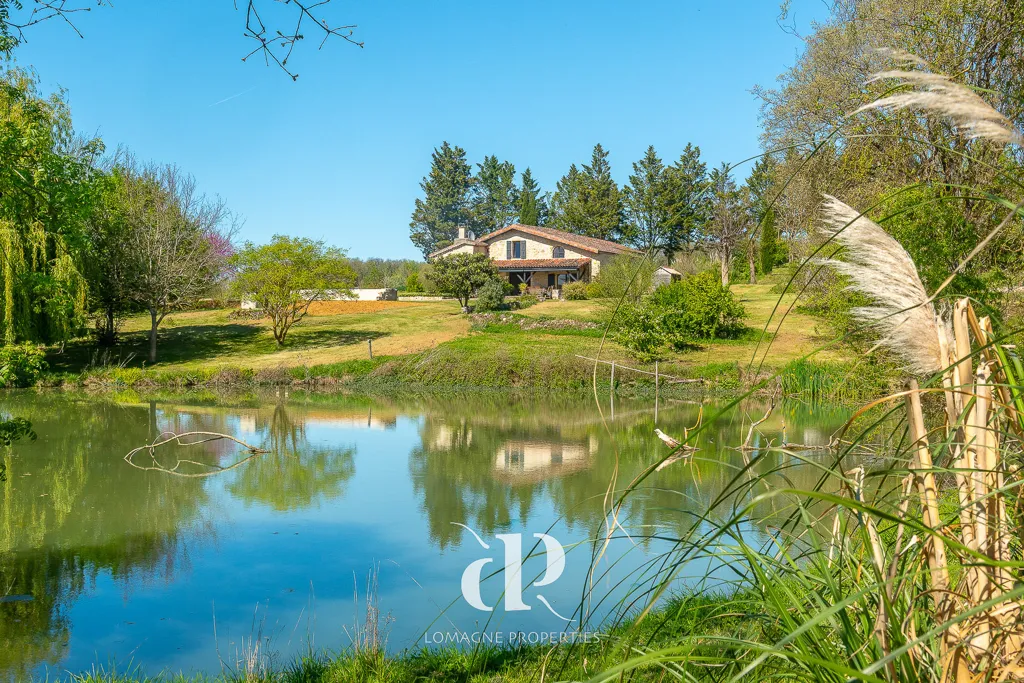 Aed - Renovated Cottage with Pool in Lectoure