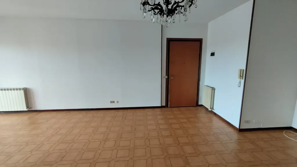 Séjour - Spacious Apartment with Balcony in Modena