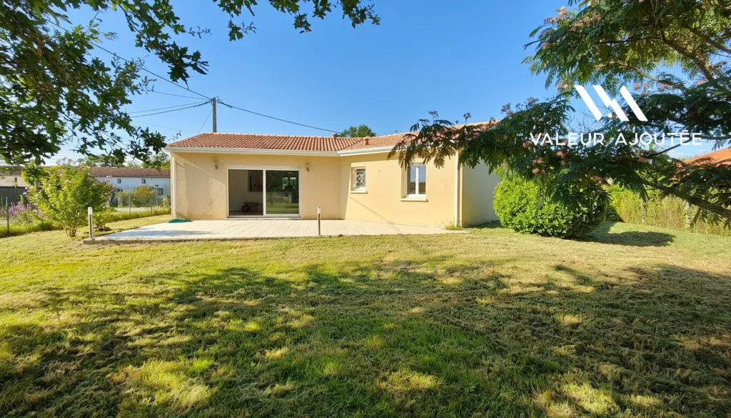 Giardino - Bright House with Garden in Laruscade