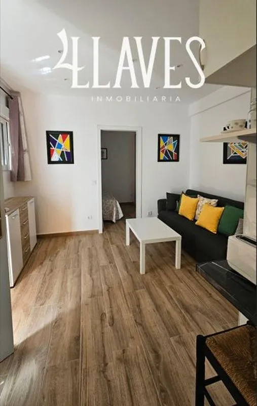Soggiorno - 1-Bedroom Flat with Air Conditioning in Embajadores