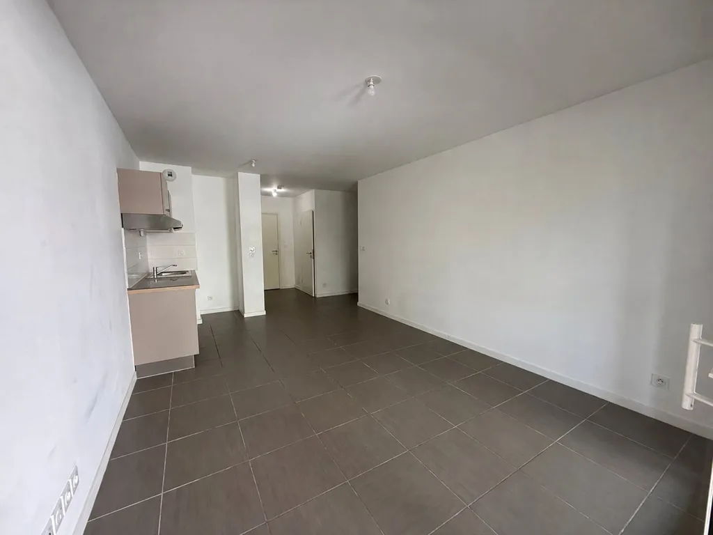 Cuisine - Appartement T2 avec Terrasse dans le Quartier Ovalie à Montpellier