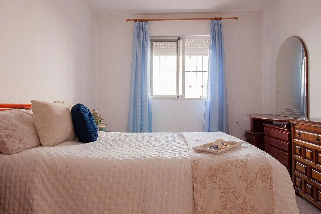 Bedrooms - Chalet with Air Conditioning in La Rinconada