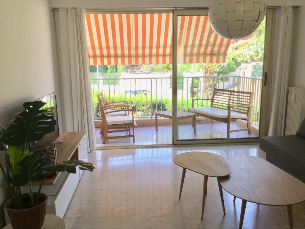 Séjour - Appartement Meublé avec 2 Terrasses à Cannes Centre