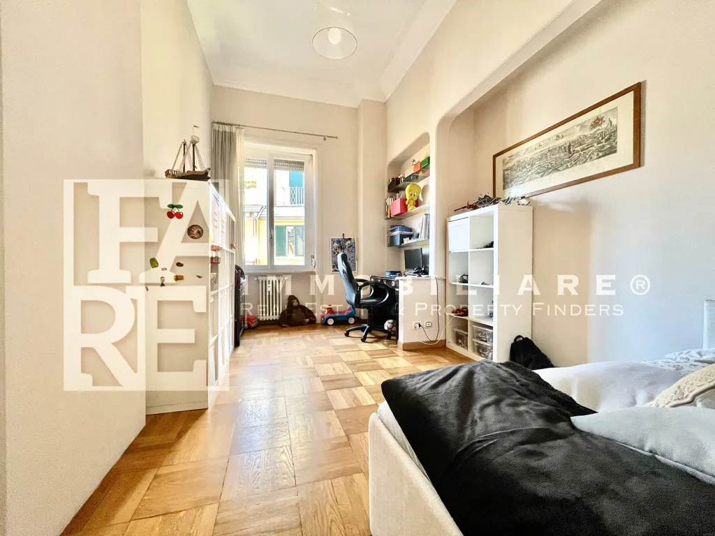 Magamistoad - Renovated Apartment with Private Courtyard in Parioli