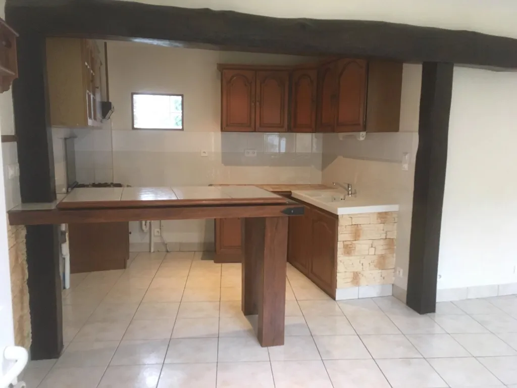 Cuisine - Appartement F2 en Rez-de-Jardin près du Centre Ville