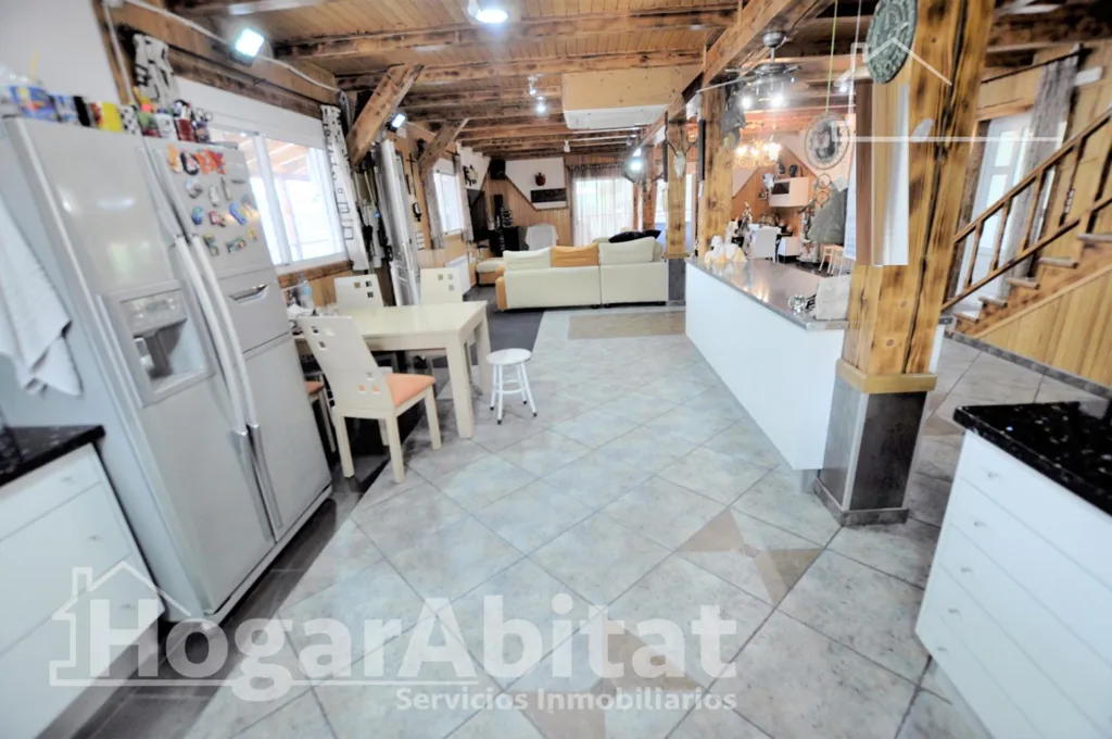 Cuisine - Semi-New Chalet with Terrace in Monserrat