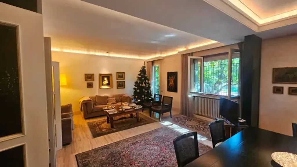 Elutuba - Architect-Designed Villa with Private Garden in Soliera