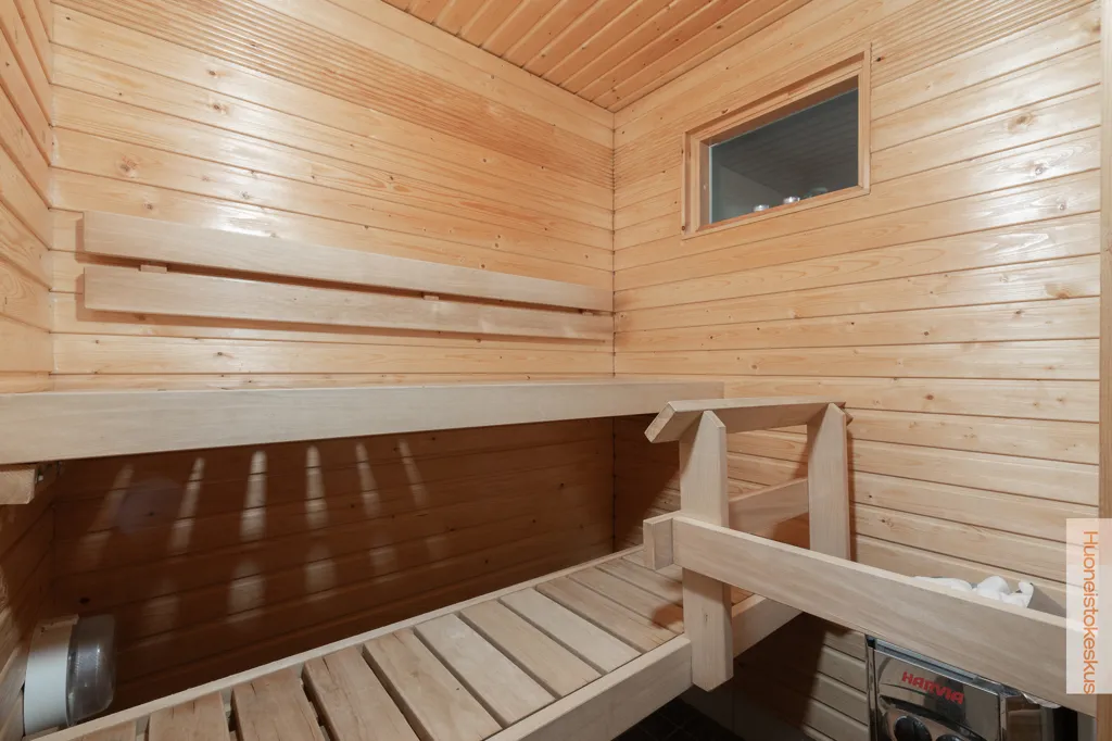 Pièces - Spacious Terraced House with Garden in Oulu