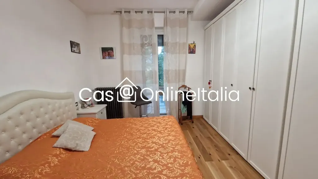 Bedrooms - Rusticated Apartment with Balcony in Florence
