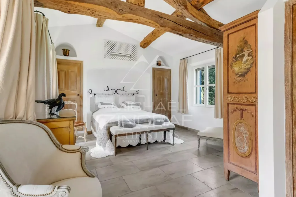 Chambres - Villa avec Piscine et Jardins à Ramatuelle