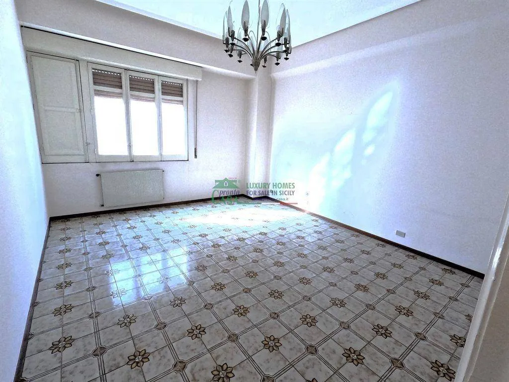 Toad - Apartment with Balconies in Ragusa