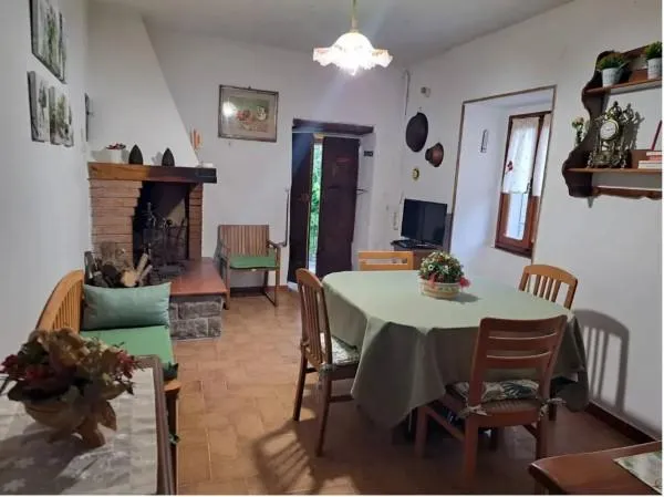 Söögituba - Casale with Loggia in Firenzuola