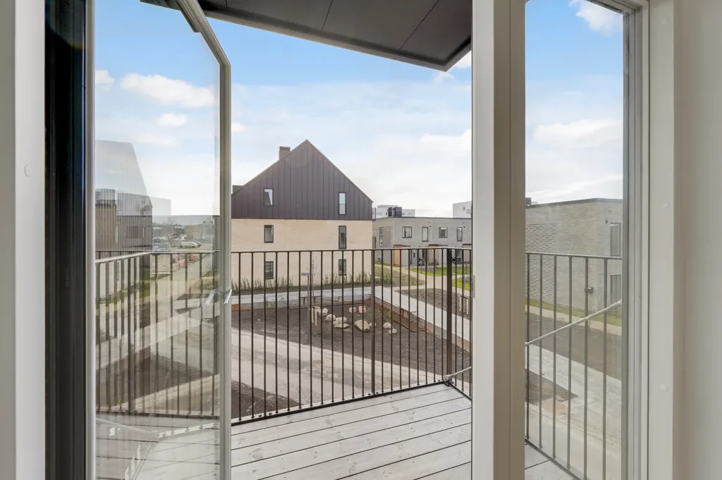Balcone - 3-Bedroom Flat with Terrace in Viby J