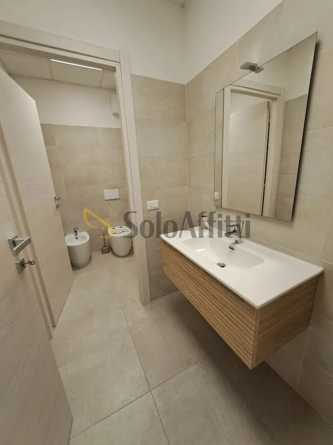 Salles de bain - Open Space Office with Parking in Sesto Fiorentino
