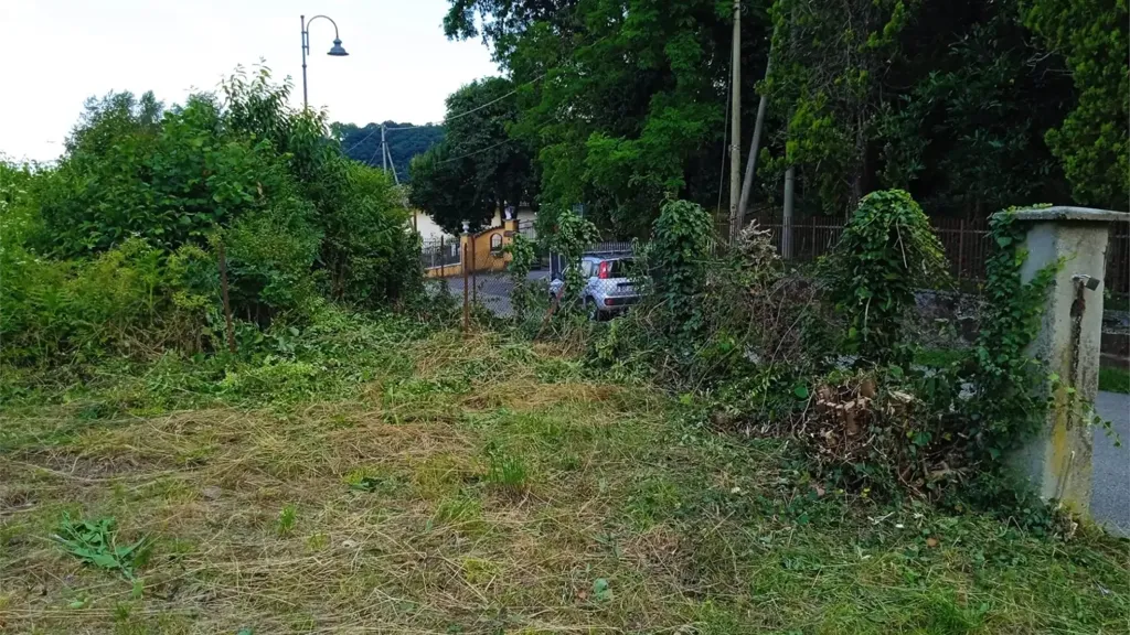 Jardin - Rustic Property with Large Land in Pederobba