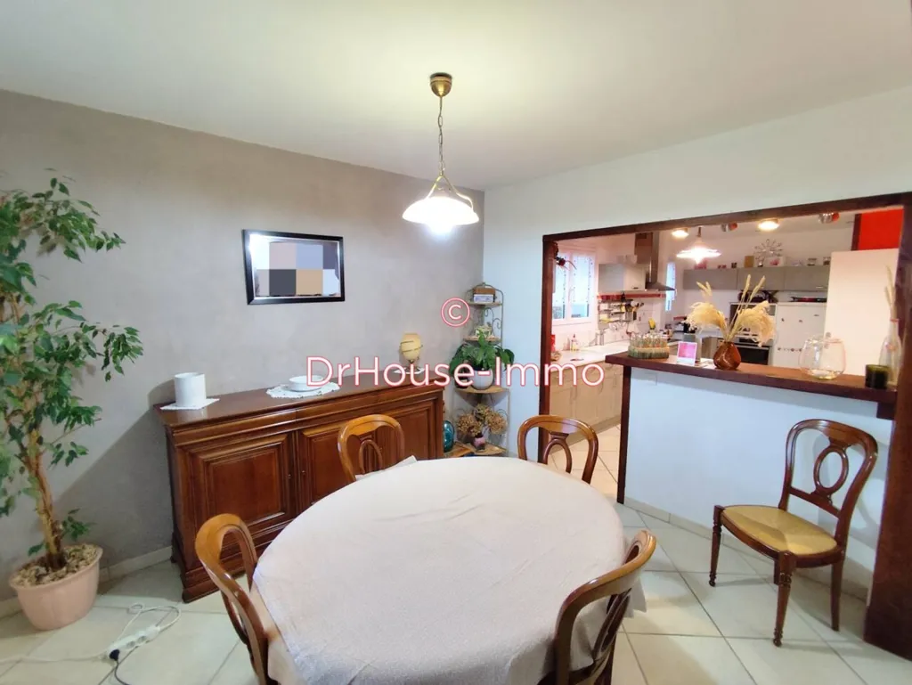 Dining Room - 8-Piece House with Garden in Vendôme