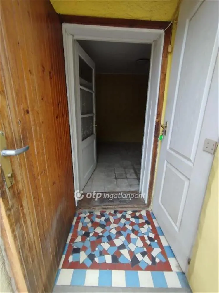 Entrée - Renovatable 1-Bedroom House in Pécs