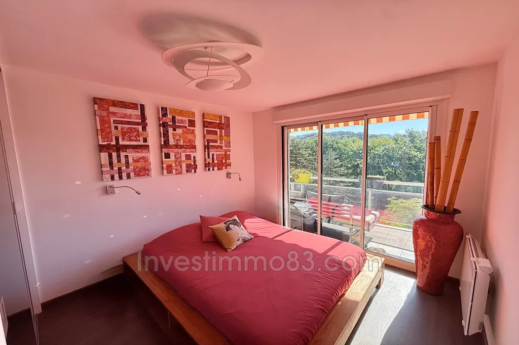 Chambres - Appartement avec Terrasse et Vue Dégagée à Aix-en-Provence