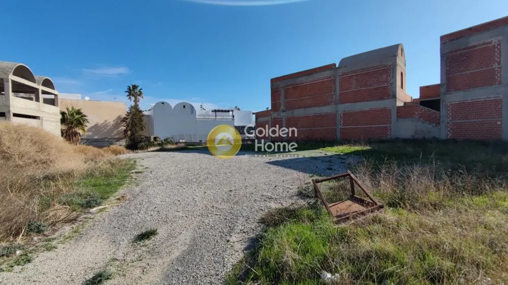 Jardin - Partially Completed Building with Seafront Proximity in Santorini