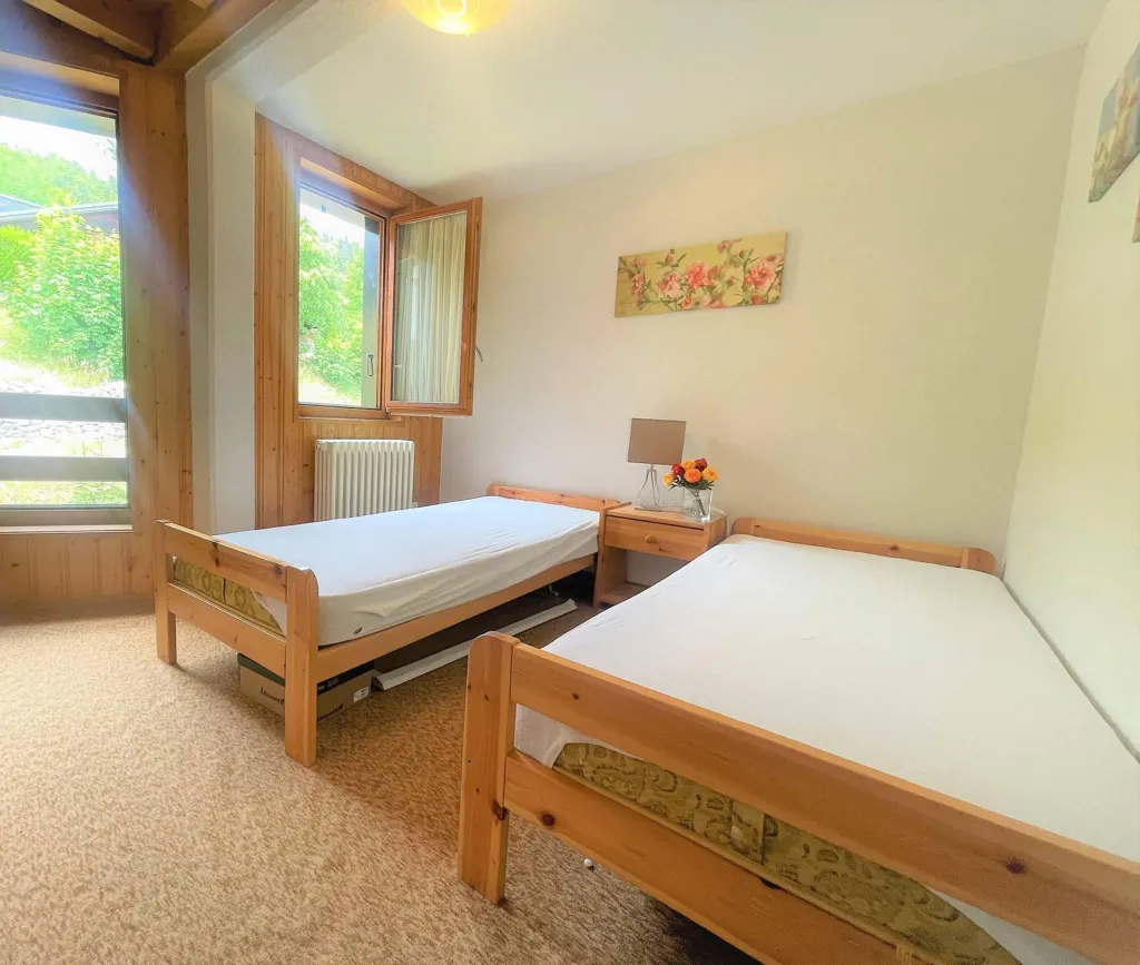 Chambres - Duplex Apartment with Balcony and View in Sainte-Croix
