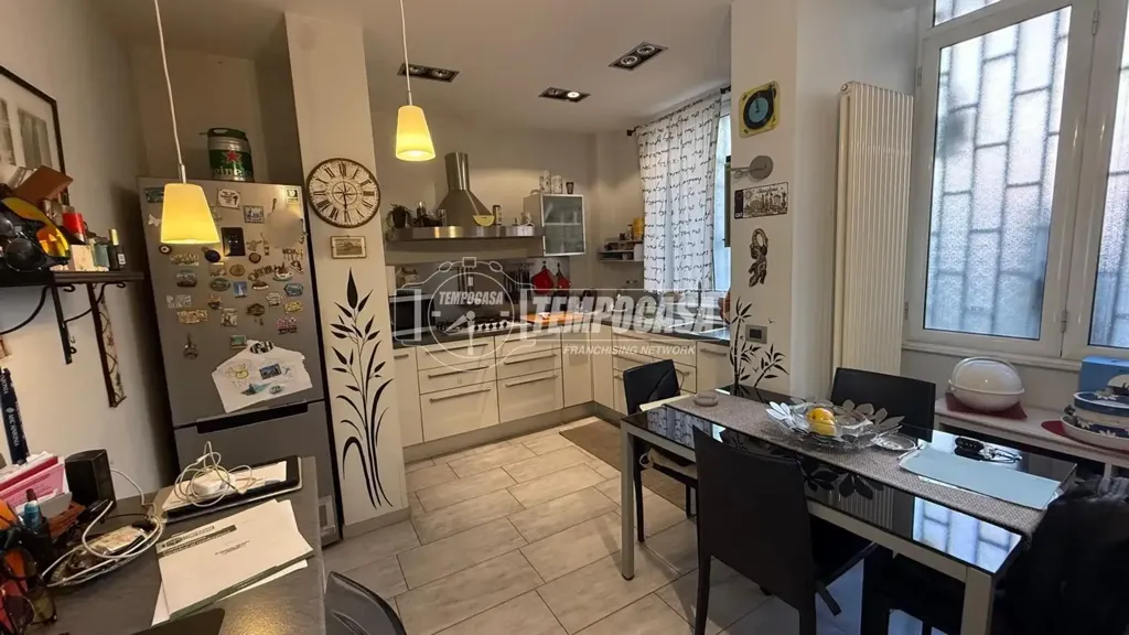 Cucina - Appartamento con giardino condominiale a Napoli