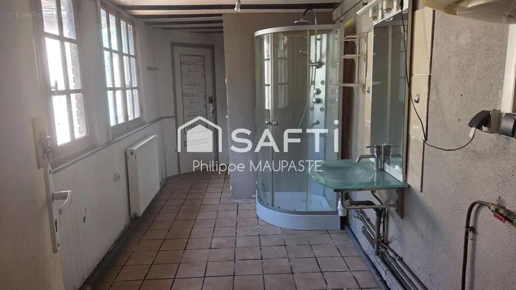 Maison 6 pièces à Raveau