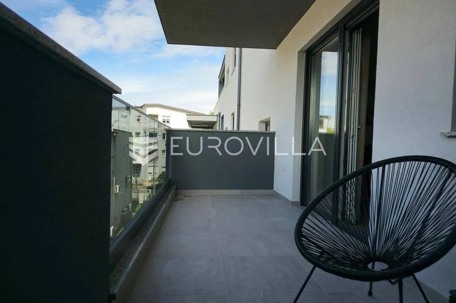 Balcone - Modern Studio Flat with Balcony in Zagreb