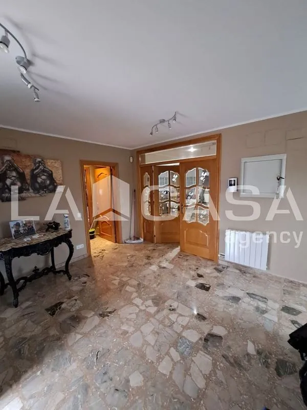 Séjour - Chalet with Pool and Terrace in Can Parellada