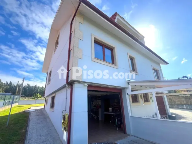 Exterior - Ready-to-Move Chalet with Garden in Sada