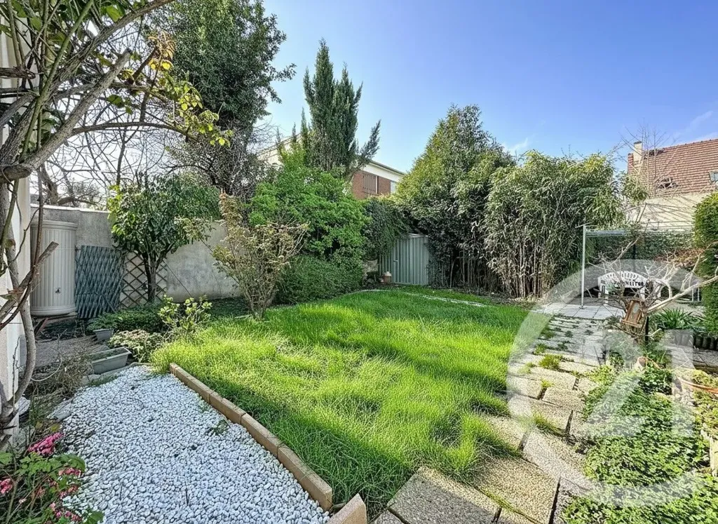 Aed - Pavilion with Garden in VILLEJUIF