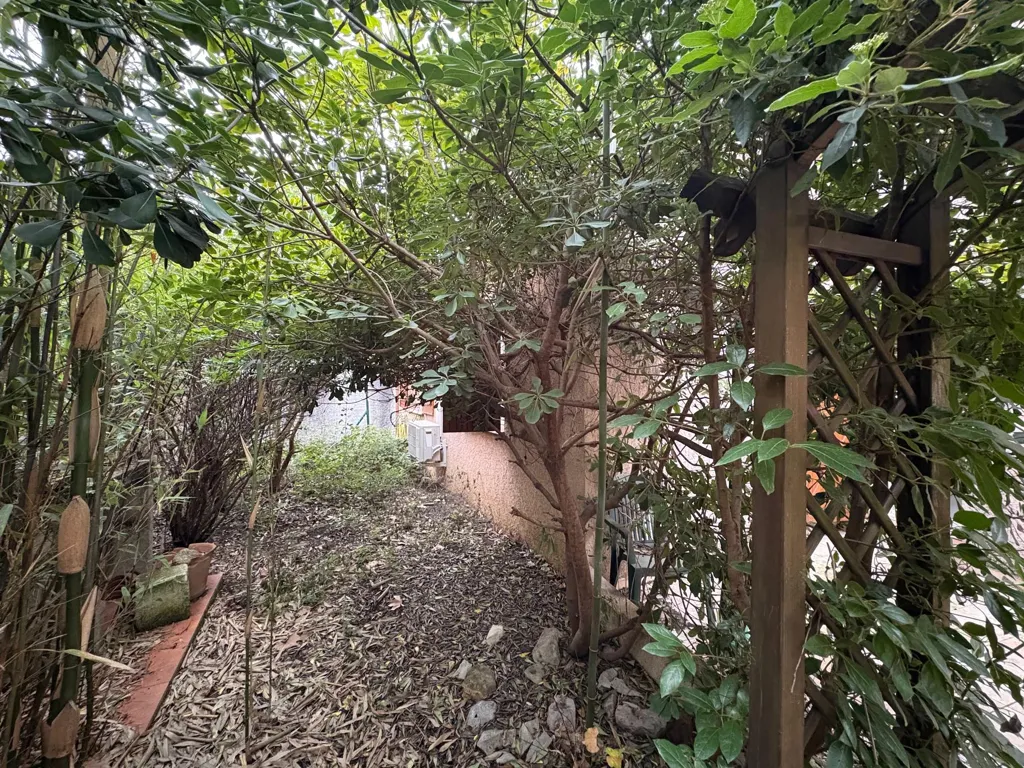 Aed - Villa with Enclosed Garden in Gignac