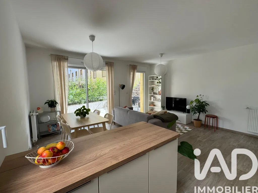 Kitchen - Modern Flat with South Terrace in Rennes