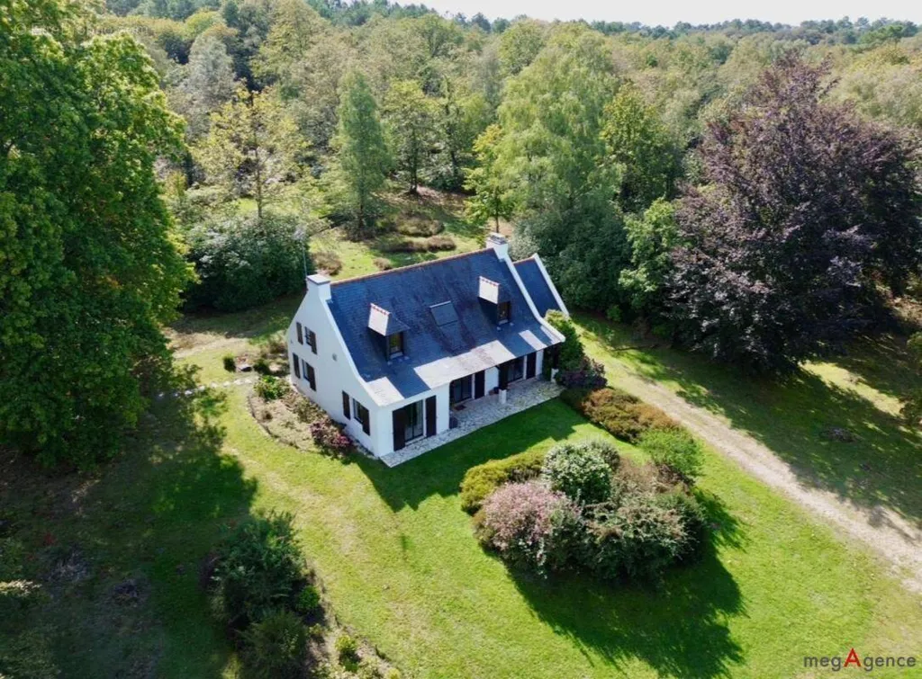 Vue aérienne - Maison 6 pièces à Guer
