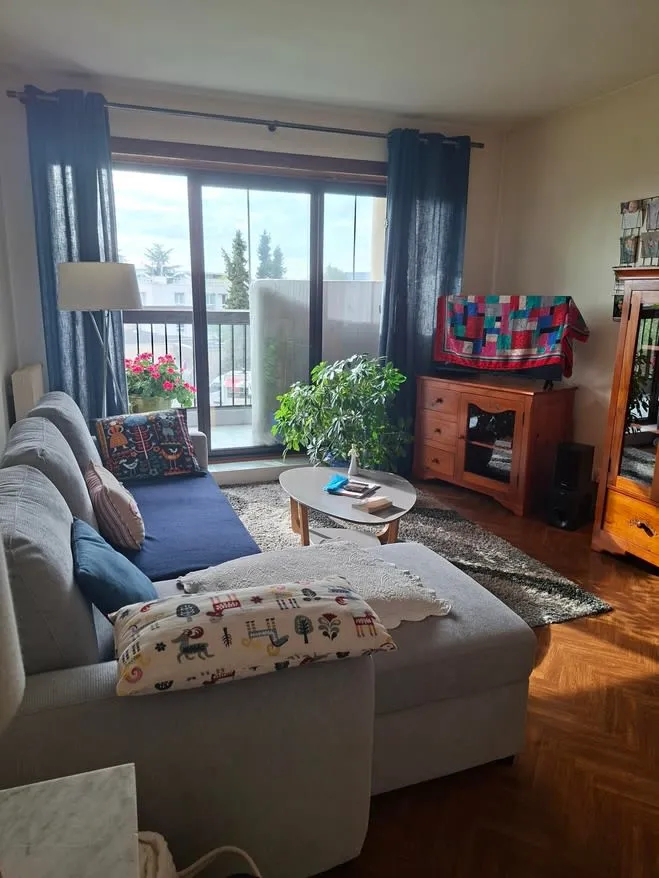 Elutuba - Charming 3-Piece Flat with Balcony in Quiet Area