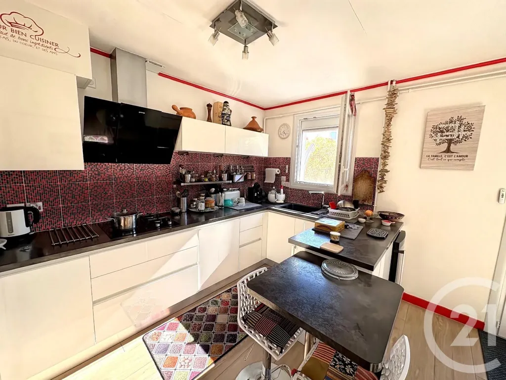 Cuisine - Maison Rénovée avec Jardin à Blagnac