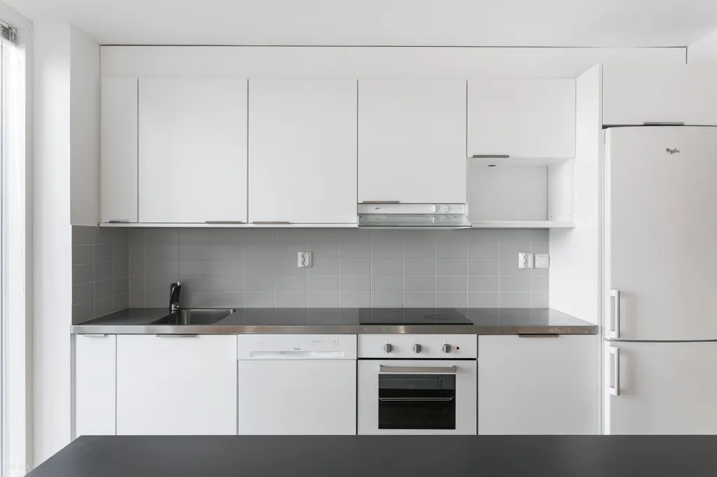 Cuisine - Modern Apartment with Balcony in Uusikaupunki