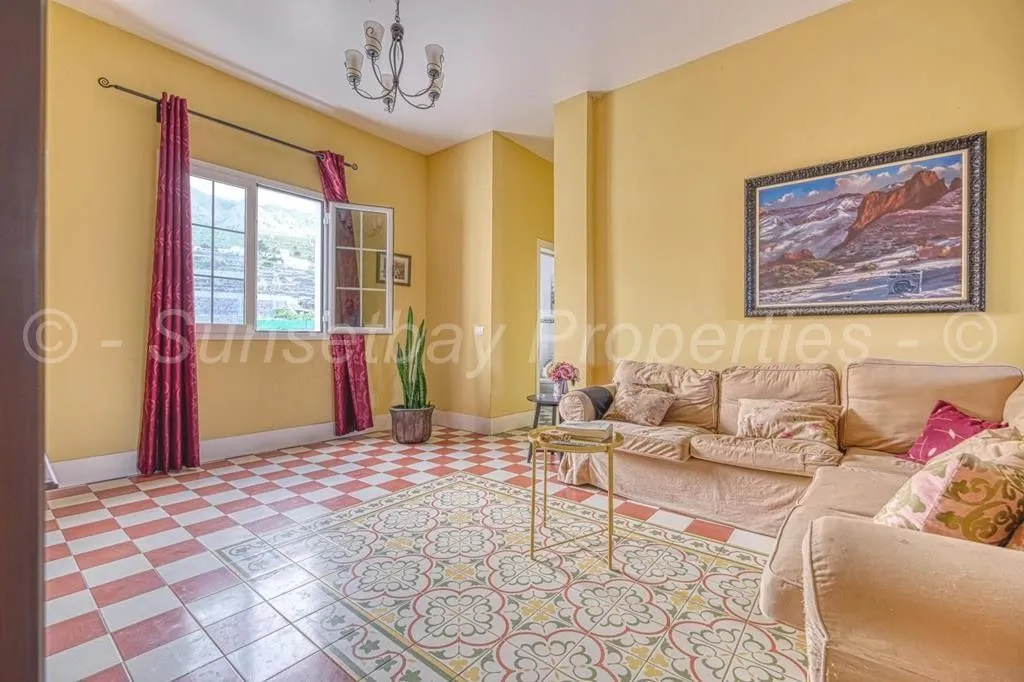 Séjour - Luxury Villa with Mountain Views in Adeje