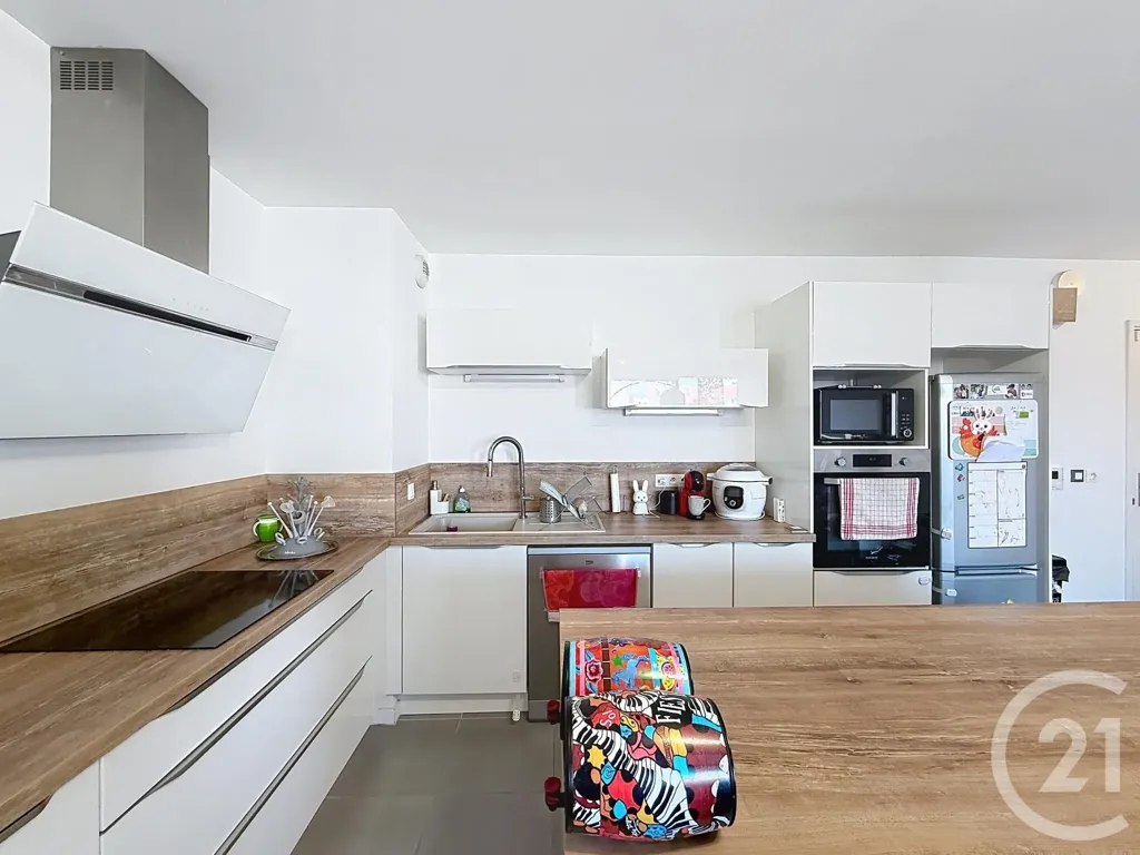 Cuisine - Appartement 3 Pièces avec Loggia à Ovalie