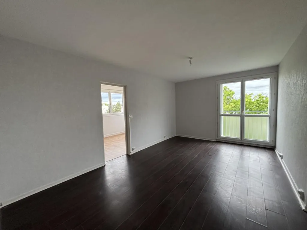 Toad - 3-Bed Flat in Chenôve with Secure Access