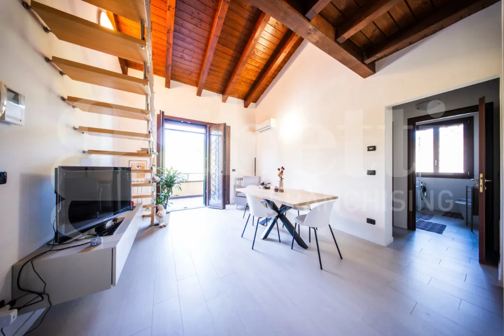 Séjour - Apartment with Balcony in Monte San Pietro