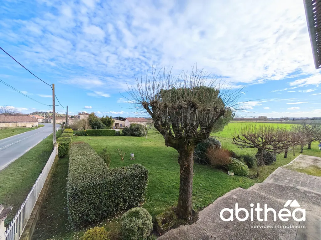 Jardin - Demeure en Pierres avec Piscine à Fronsac