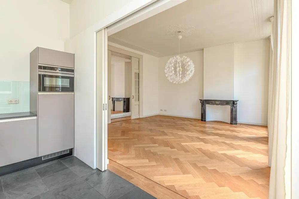 Cuisine - Classic Penthouse with Balcony in Den Haag